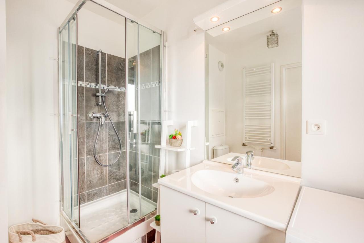 J-Mo Home - Chessy - Magnifique Vue Sur Le Chateau 외부 사진