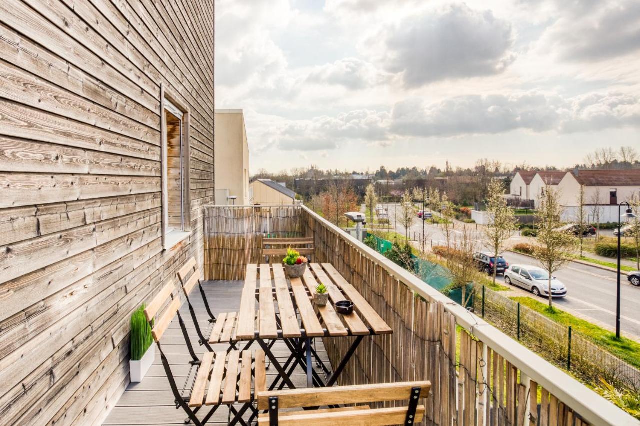 J-Mo Home - Chessy - Magnifique Vue Sur Le Chateau 외부 사진